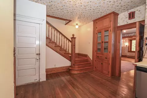 Entry Way - 265 S State St, Marion, OH 43302 photo 6 of 13