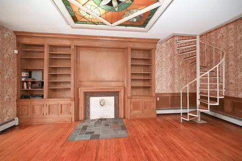 Living - 265 S State St, Marion, OH 43302 photo 6 of 11