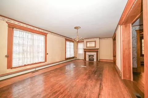 Living - 265 S State St, Marion, OH 43302 photo 1 of 11
