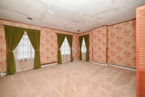 Bedroom - 265 S State St, Marion, OH 43302 photo 9 of 12