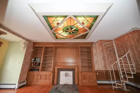 Living - 265 S State St, Marion, OH 43302 photo 7 of 11