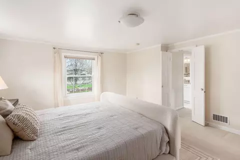 Bedroom - 2765 Fair Ave, Bexley, OH 43209 photo 2 of 5