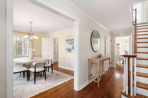 Entry Way - 2765 Fair Ave, Bexley, OH 43209 photo 2 of 4