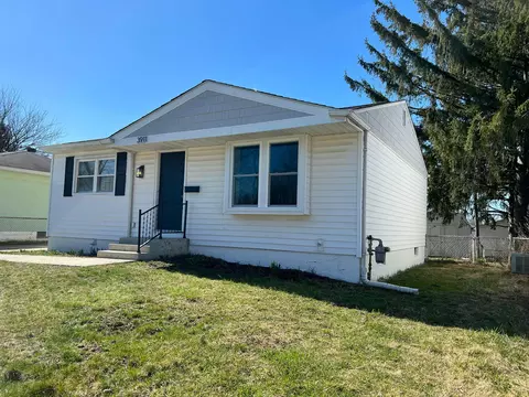 3911 Edendale Rd, Columbus, OH 43207