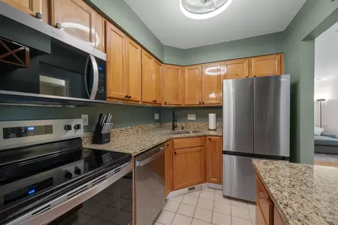 261 Lear St, Columbus, OH 43206 photo 2