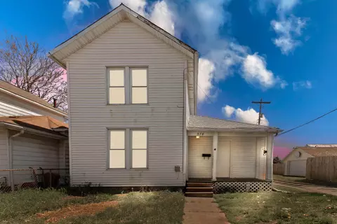 378 Maple Ave, Newark, OH 43055