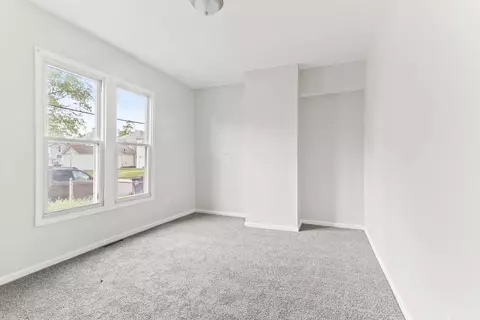 Bedroom - 378 Maple Ave, Newark, OH 43055 photo 1 of 5