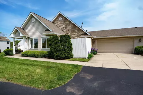 6669 Lexington Pl N, Dayton, OH 45424