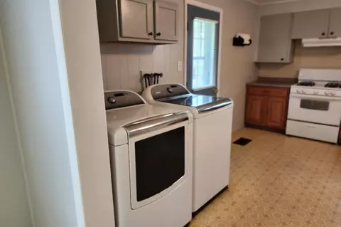 217 Washington St, Willard, OH 44890 photo 6