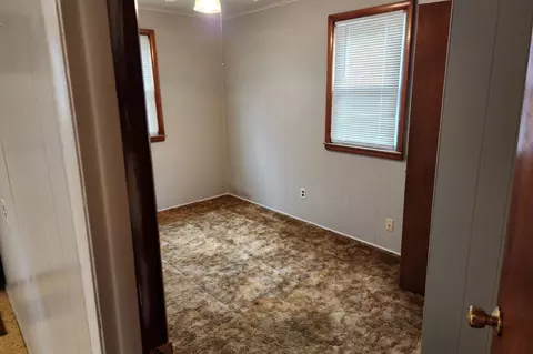 217 Washington St, Willard, OH 44890 photo 15