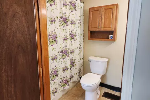217 Washington St, Willard, OH 44890 photo 17