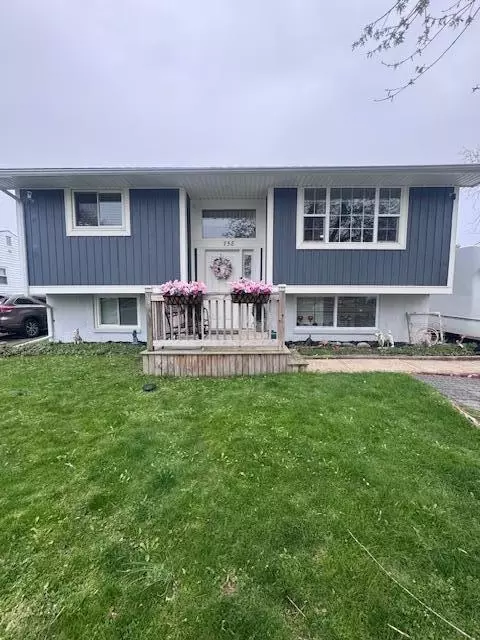758 Maurine Dr, Columbus, OH 43228