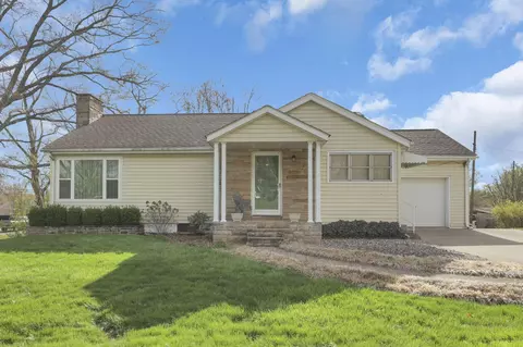 814 Smithfield Dr, Newark, OH 43055