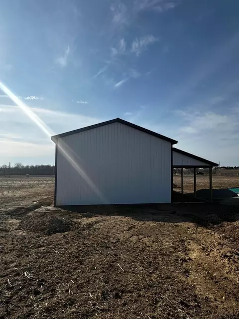 25436 Shoemaker Rd, Circleville, OH 43113 photo 8