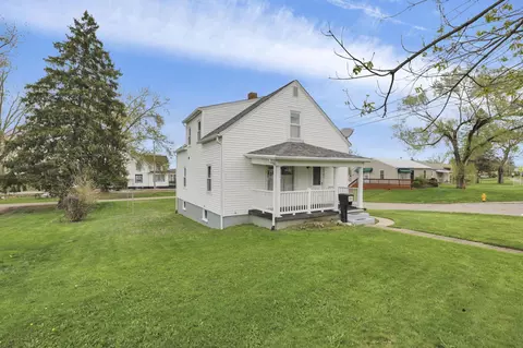 1703 Cedar Hill Rd, Lancaster, OH 43130