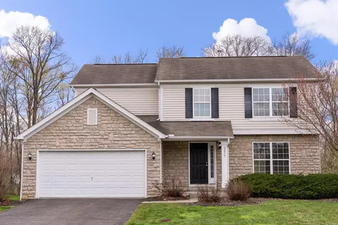 3024 Abbey Knoll Dr, Lewis Center, OH 43035