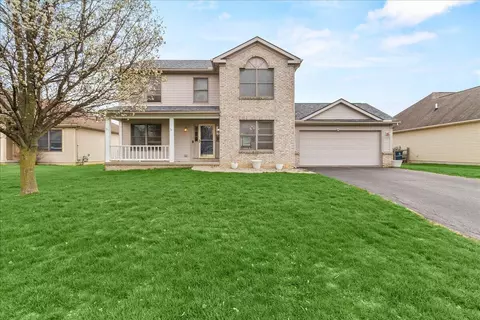 26604 Woodmont Dr, Perrysburg, OH 43551