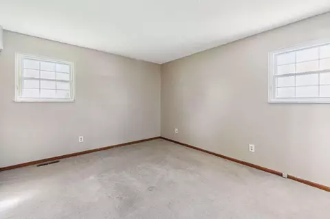 71 Lancaster Dr, Heath, OH 43056 photo 12