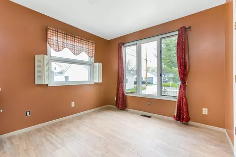 719 E 5th Ave, Lancaster, OH 43130 photo 12