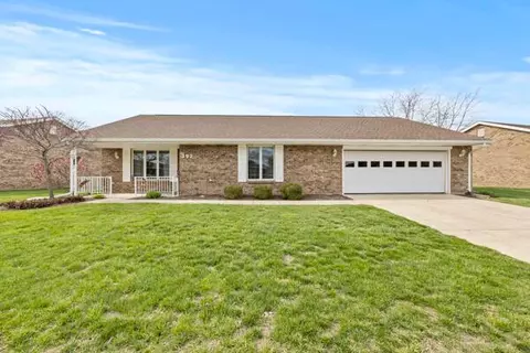 392 Bishop Dr, London, OH 43140