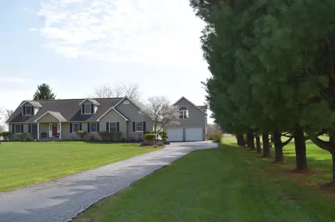 11283 Palmer Rd SW, Pataskala, OH 43062