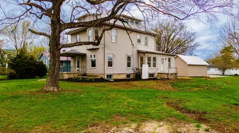 144 S High St, Leesburg, OH 45135