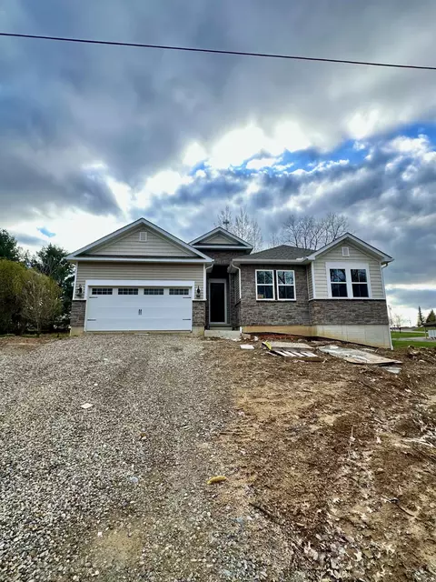 211 Candlewood Dr #9, Mount Gilead, OH 43338