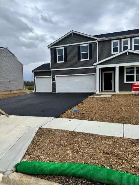 303 Dowler Dr, Ashville, OH 43103