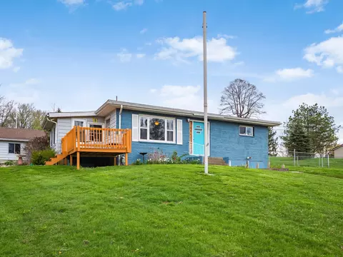 1381 S Westwood Dr, Zanesville, OH 43701