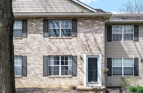 7913 Meadowhaven Blvd #13, Columbus, OH 43235
