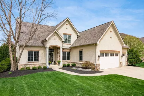 4433 Village Club Dr, Powell, OH 43065