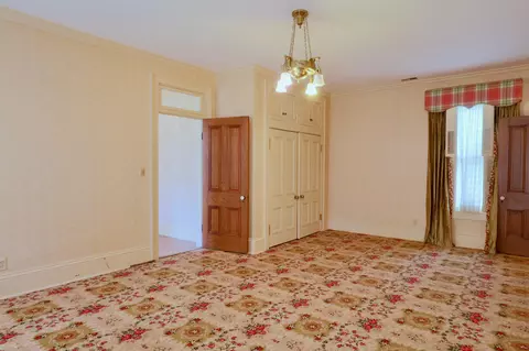 Bedroom - 115 E Wheeling St, Lancaster, OH 43130 photo 5 of 7