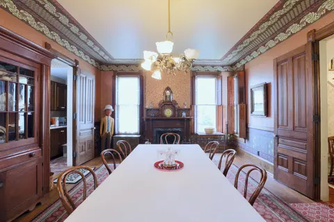 Dining - 115 E Wheeling St, Lancaster, OH 43130 photo 2 of 3