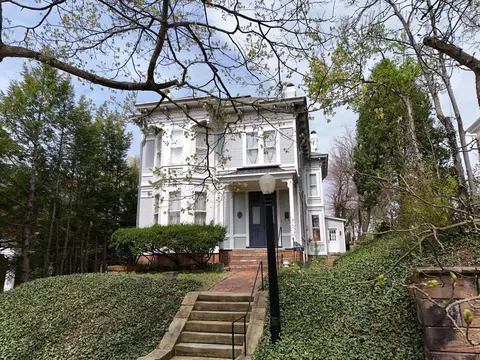 115 E Wheeling St, Lancaster, OH 43130