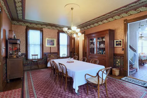 Dining - 115 E Wheeling St, Lancaster, OH 43130 photo 1 of 3