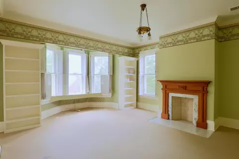 Bedroom - 115 E Wheeling St, Lancaster, OH 43130 photo 1 of 7