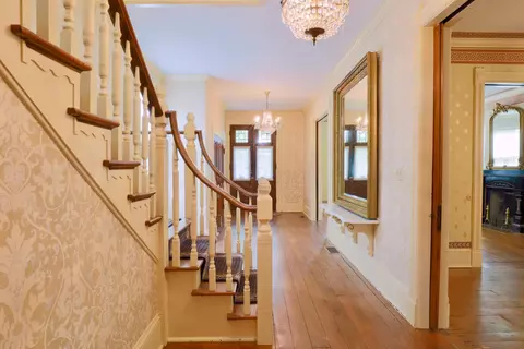 Entry Way - 115 E Wheeling St, Lancaster, OH 43130 photo 8 of 10