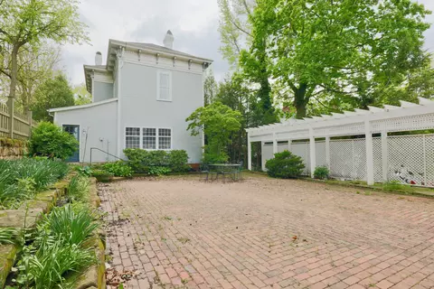 Exterior - 115 E Wheeling St, Lancaster, OH 43130 photo 3 of 4