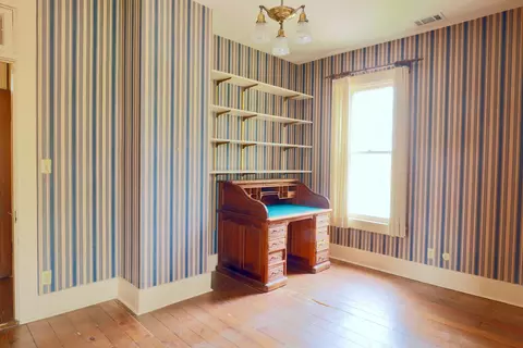 Bedroom - 115 E Wheeling St, Lancaster, OH 43130 photo 6 of 7