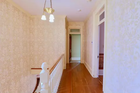 Entry Way - 115 E Wheeling St, Lancaster, OH 43130 photo 10 of 10