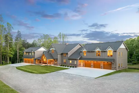 16012 State Route 678, Rockbridge, OH 43149
