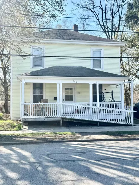 188 W Center St, London, OH 43140