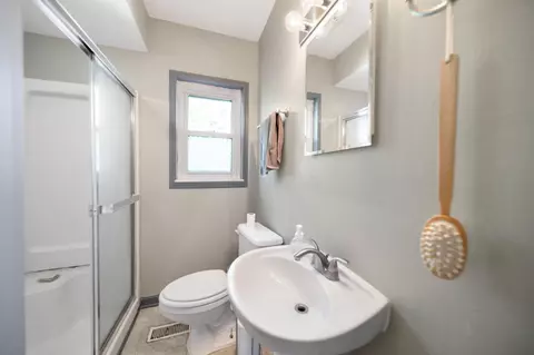 Bath - 49 Front St, Orient, OH 43146 photo 1 of 1