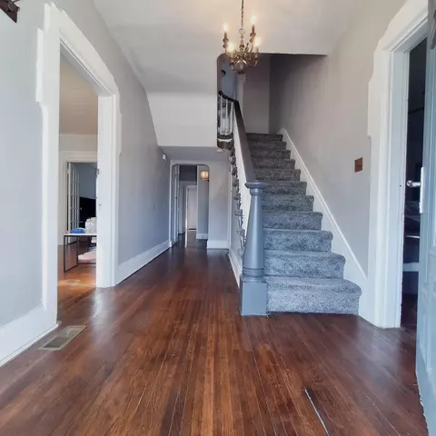 425 E Main St, Circleville, OH 43113 photo 10