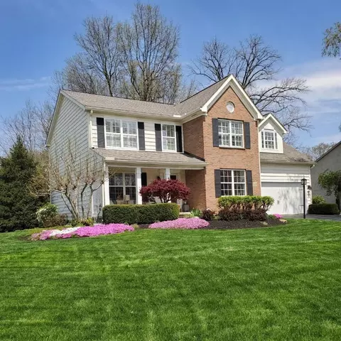 6690 Hermitage Dr, Westerville, OH 43082