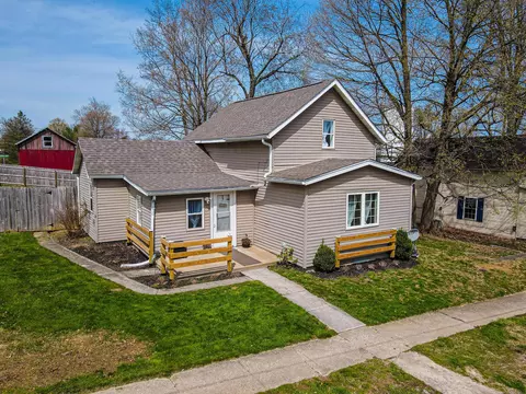20 E Walnut St, Marengo, OH 43334 photo 2