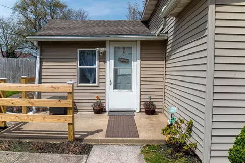 20 E Walnut St, Marengo, OH 43334 photo 7