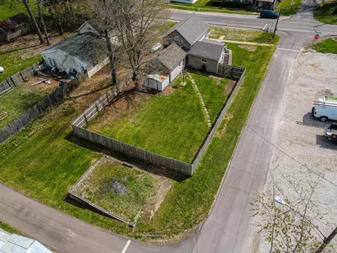 20 E Walnut St, Marengo, OH 43334 photo 5