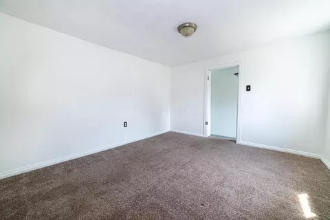 20 E Walnut St, Marengo, OH 43334 photo 21