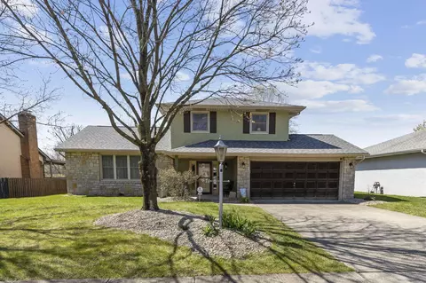 2445 Parkview Dr, Grove City, OH 43123